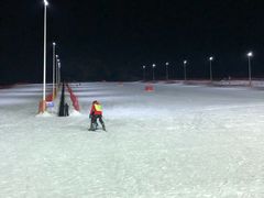 -荣盛康旅野三坡滑雪场