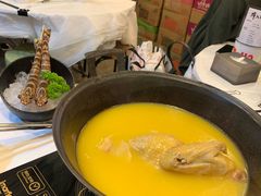 -鲜入围煮花胶鸡海鲜火锅