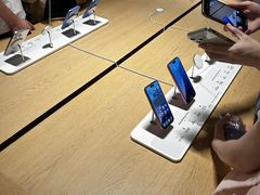 -Apple零售店(武汉店)