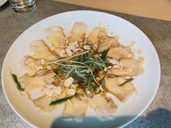 薄切鲜鱼片-穹六人间 people 6(岳阳路店)
