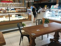 面包甜点陈列柜-罗莎蛋糕(魔法师司门口店)