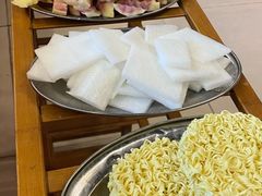 -老石黑山羊毛驴肉火锅(金凯广场店)