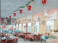 -何适山庄·团餐住宿(水长城P2停车场店)