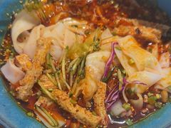 -胡氏大盘鸡新疆菜(石岗店)