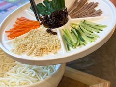 -云海肴·汽锅鸡·云南菜(天山百盛优客店)