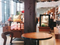 大堂-星巴克臻选(广州高德置地秋广场店)