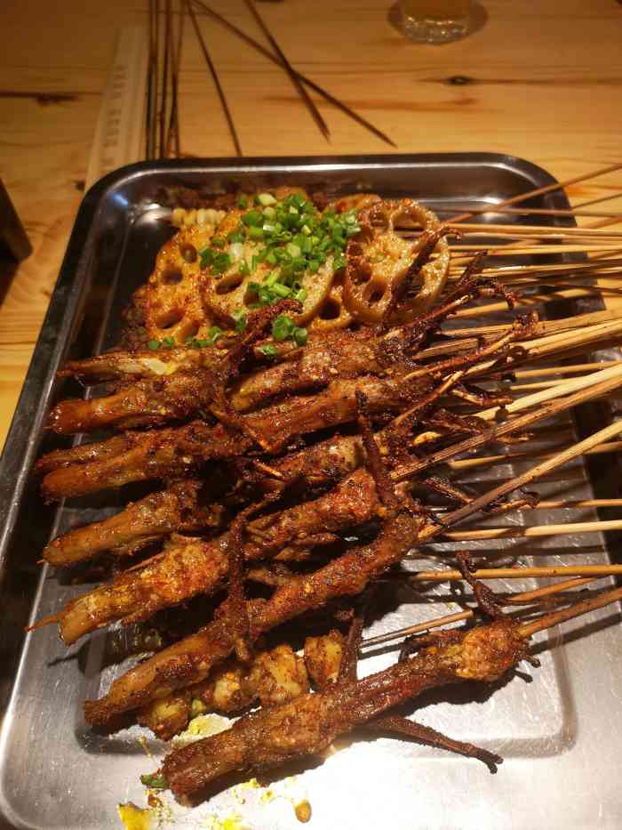 凯凯烧烤(嘉兴路店)-"一般般!似乎没有什么很好吃的菜品.但是不.