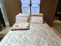 -广州周大福金融中心