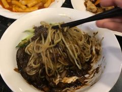 -桃园中华料理炸酱面(燕儿岛路店)