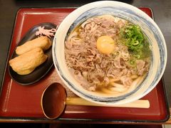 牛肉乌冬面套餐-杵屋(京都ポルタ店)