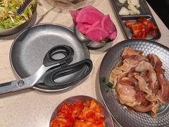 -Ant 蚂蚁洞烤肉·大营地(上海静安大悦城店)