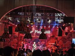 -FOUR PLAY BAR