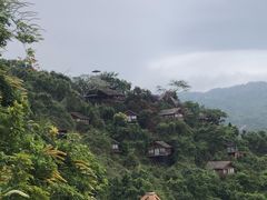 -三亚亚龙湾人间天堂鸟巢度假村