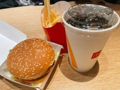 -麦当劳(中山公园龙之梦店)