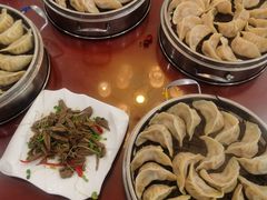 至尊虾仁烫面角-老王烫面角(北京路店)