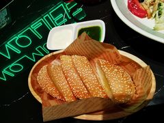 -DEEP·美式餐吧(五棵松华熙LIVE店)