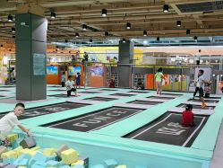 -反弹蹦床公园·运动乐园·团建·亲子派对(深圳观澜湖店)
