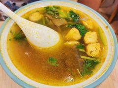 油豆腐牛肉粉丝汤-小杨生煎(湟普汇店)