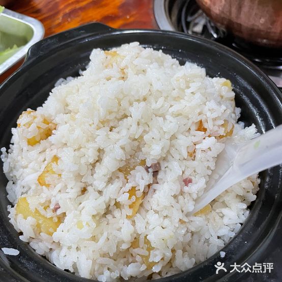 抚仙湖铜锅鱼野菌园