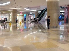 -爱雍·乌节