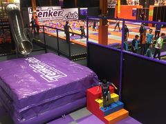 -Tenker Club弹刻极限主题公园 · 蹦床 · 团建 · 生日派对(大关店)