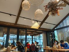 靠窗位-悦哉·派对·草坪婚礼·围炉煮茶(三圣乡店)