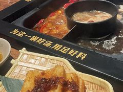 -老牌坊云南鱼豆花火锅(哈西万达店)
