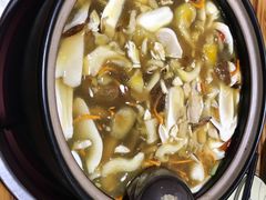 -菌之家·专业纯野生菌火锅·特色炒菌