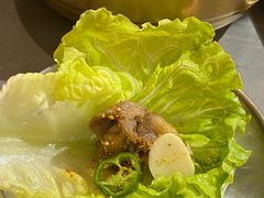 -围炉肉舍•炭烤活鳗•丹东海鲜烤肉(步行街店)