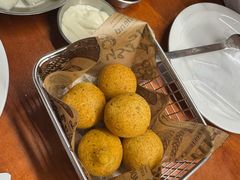 -BHC炸鸡(明洞总店)