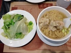 云吞面＋生菜-黄枝记粥面店
