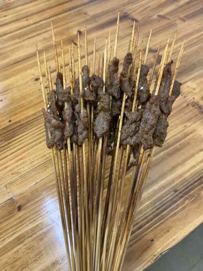 战地烧烤(长虹店)-"战地烧烤位于长虹大道603车队,住在附近.