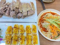 手抓羊肉半斤-贯贯吉·清真餐厅(浙江中路店)