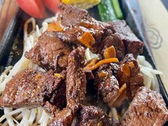 铁锄牛肉-穹六人间 people 6(岳阳路店)