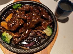 -八府香鸭·啫啫煲(华山路店)