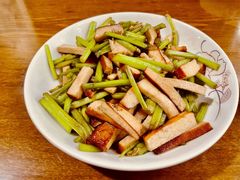 水芹炒香干-沈记菜馆(酒仙桥路店)