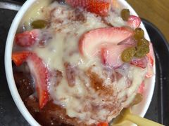 草莓炼乳刨冰-梁子刨冰王(鞍山西道店)