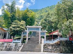 -庐山碧龙潭风景区