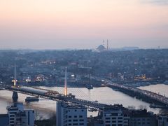 -加拉达石塔