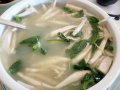 -飞虎过桥米线(翠湖店)