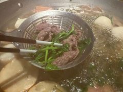 -左庭右院鲜牛肉火锅(金山万达店)