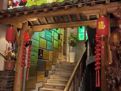 -头上红煨盐鸡乡村食府