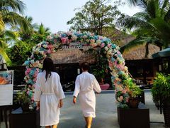 -三亚湾海居铂尔曼度假酒店