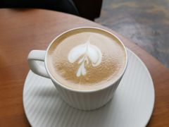 茉莉小白-素咫咖啡CLIFEROSE