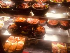 餐具摆设-么肆烤肉(汉街形象店)