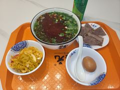 -德元兰州纯汤牛肉面(深圳首店)