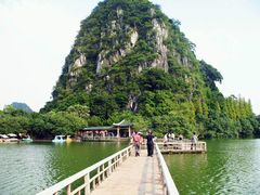 -星湖旅游景区七星岩
