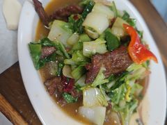 -歹歹的加个面过油肉拌面
