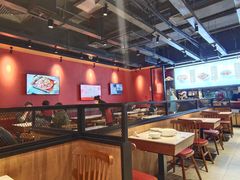 大堂-渝是乎酸菜鱼(龙旗购物中心店)