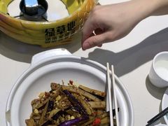 -绿草地·湘菜(7mall店)